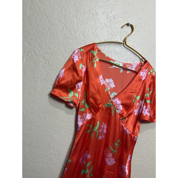 From Future Mini V Neck Flutter Sleeve Floral Print Dress Orange Silk US Size XS - Picture 2 of 7